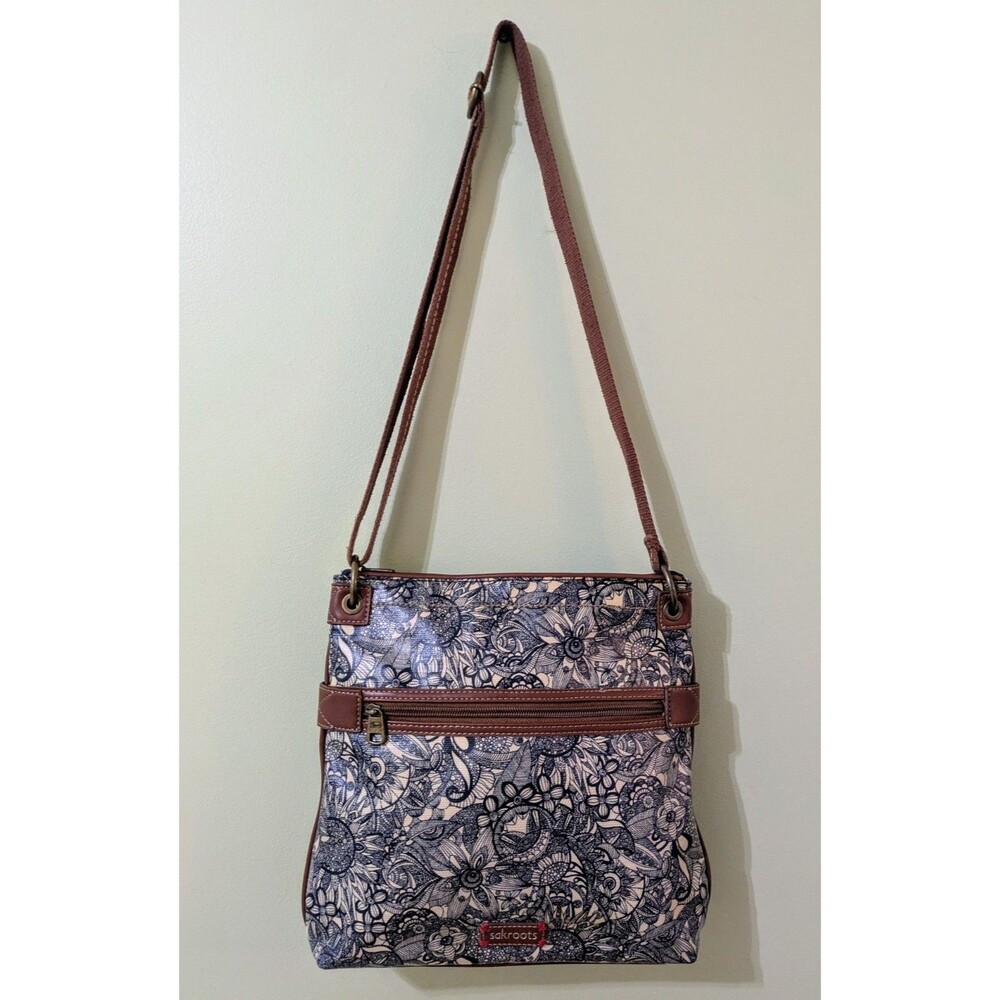 Sakroots Crossbody Bag Purse Artist Circle Navy Blue Boho Cottagecore Floral